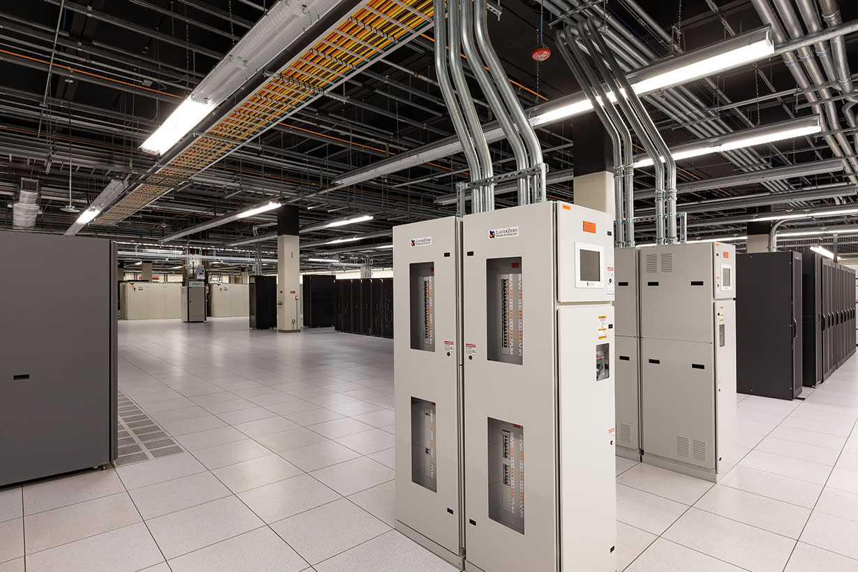 Confidential Financial Data Center WTX 2-1